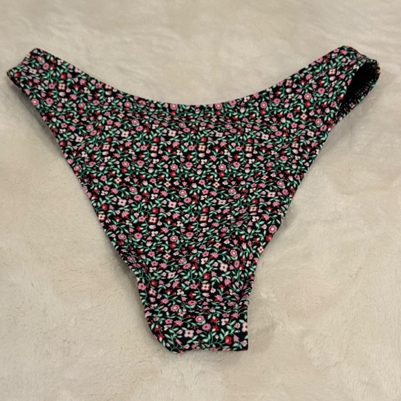 New! Frankies Bikinis Dove Classic Bikini Bottom in Summer Nights 31504 - Picture 8 of 12